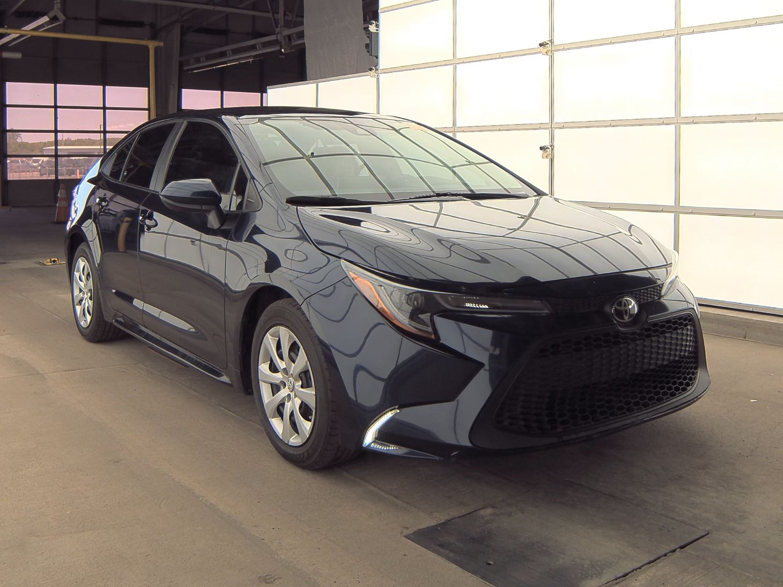 2021 Toyota Corolla LE FWD