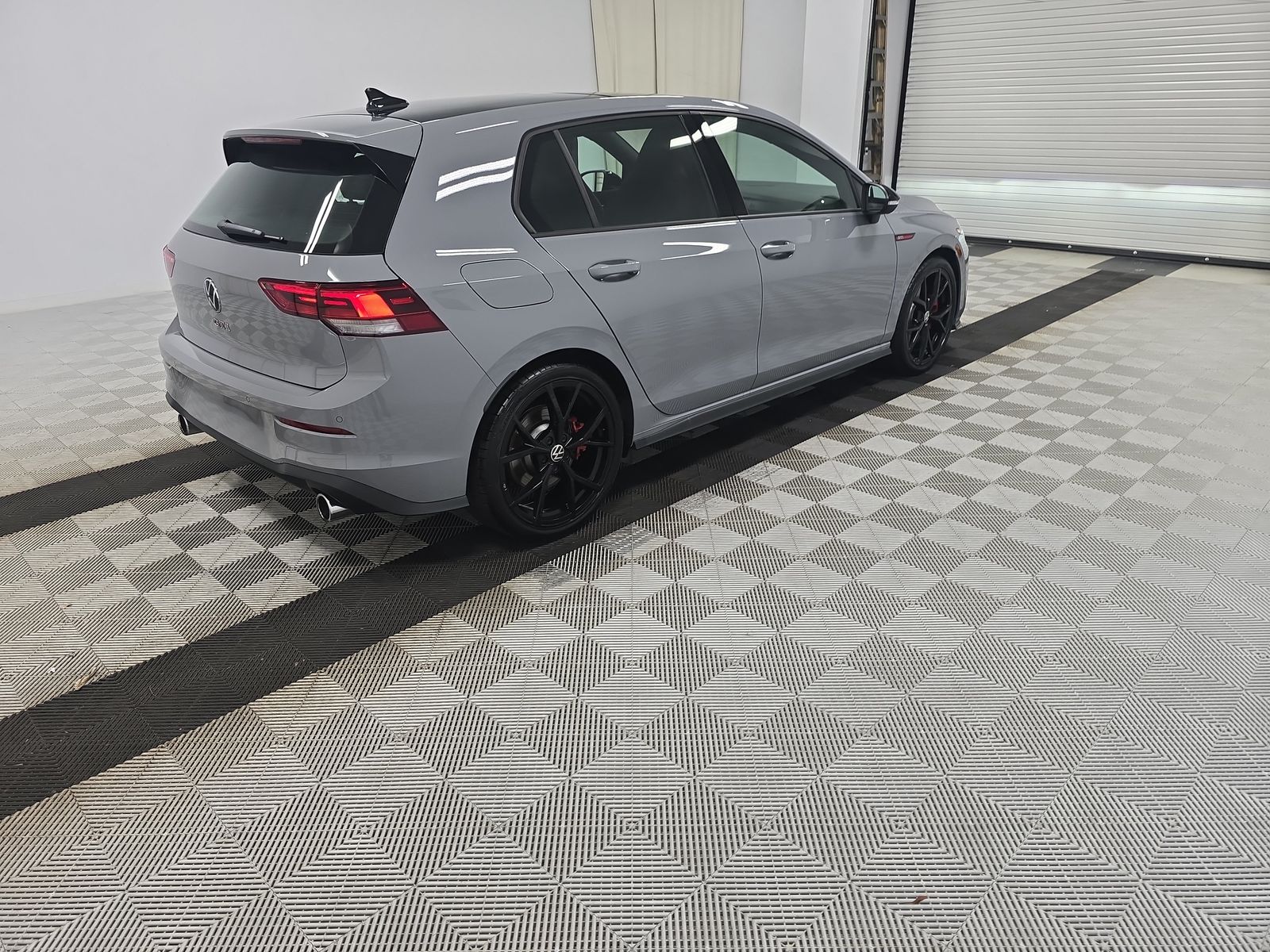 2024 Volkswagen Golf GTI 2.0T 380 SE FWD