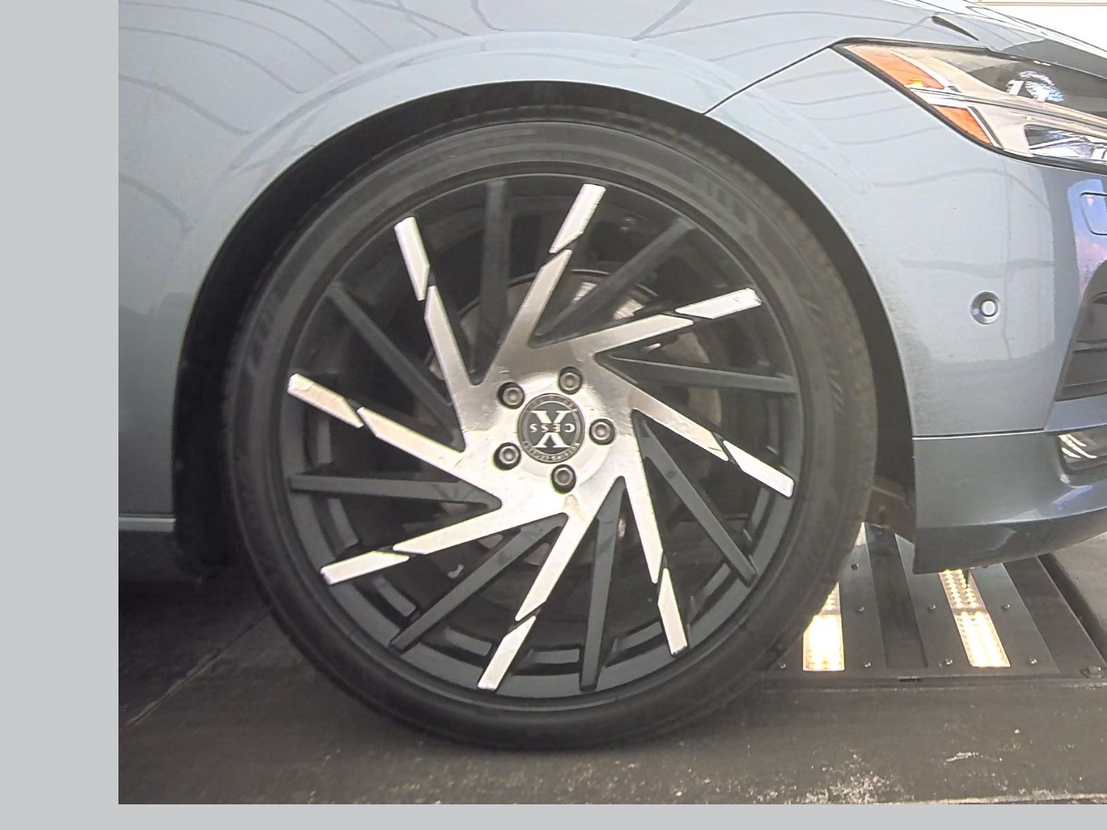 2017 Volvo S90 T5 Momentum FWD