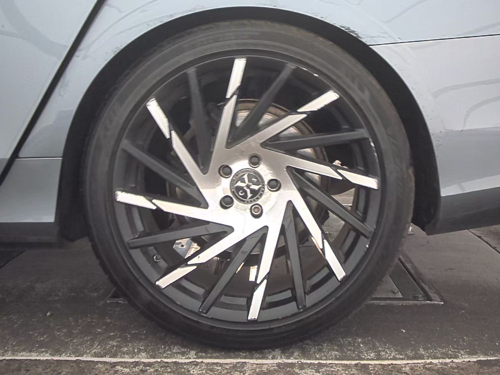 2017 Volvo S90 T5 Momentum FWD