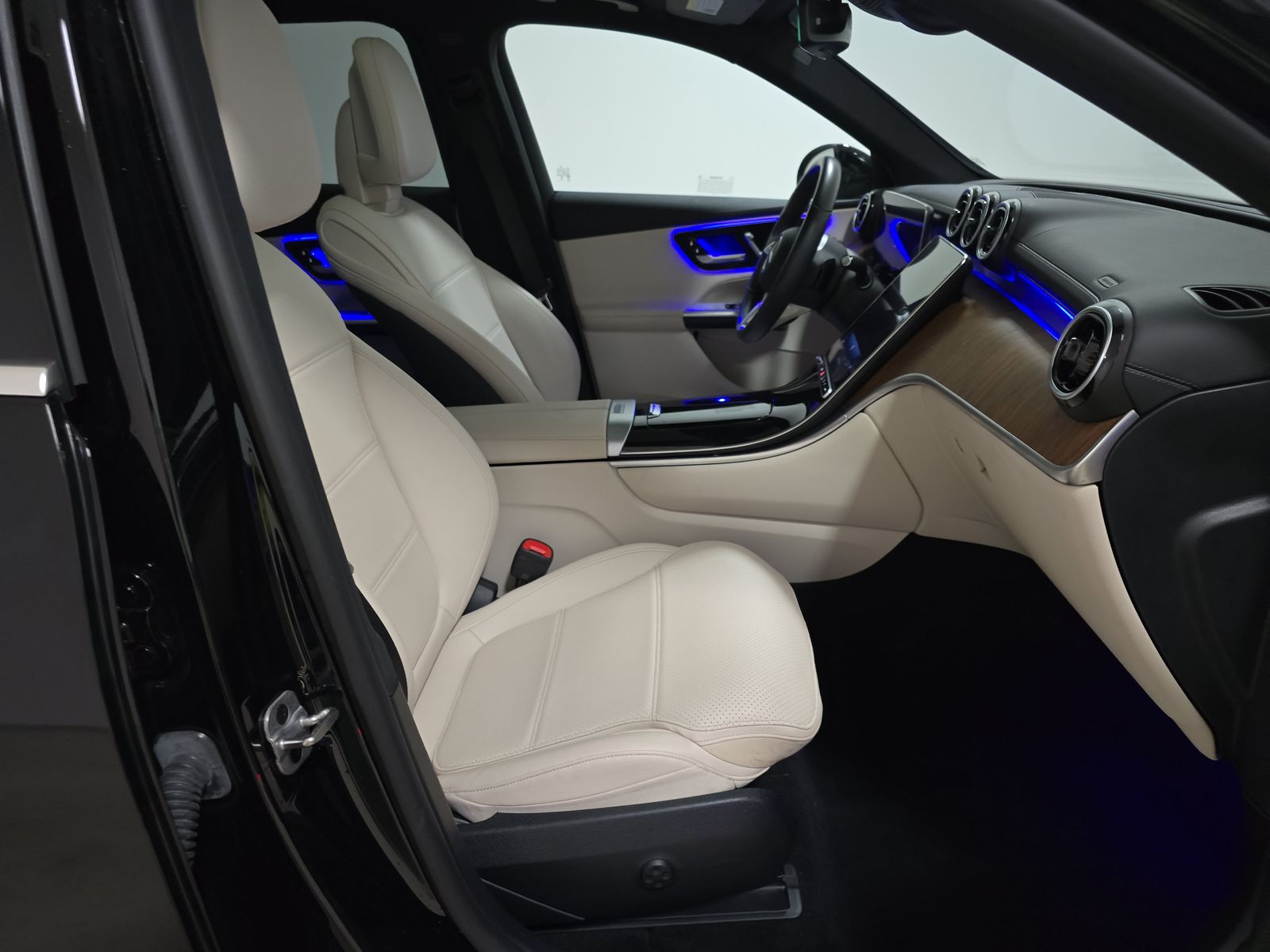 2024 Mercedes-Benz GLC GLC 300 AWD