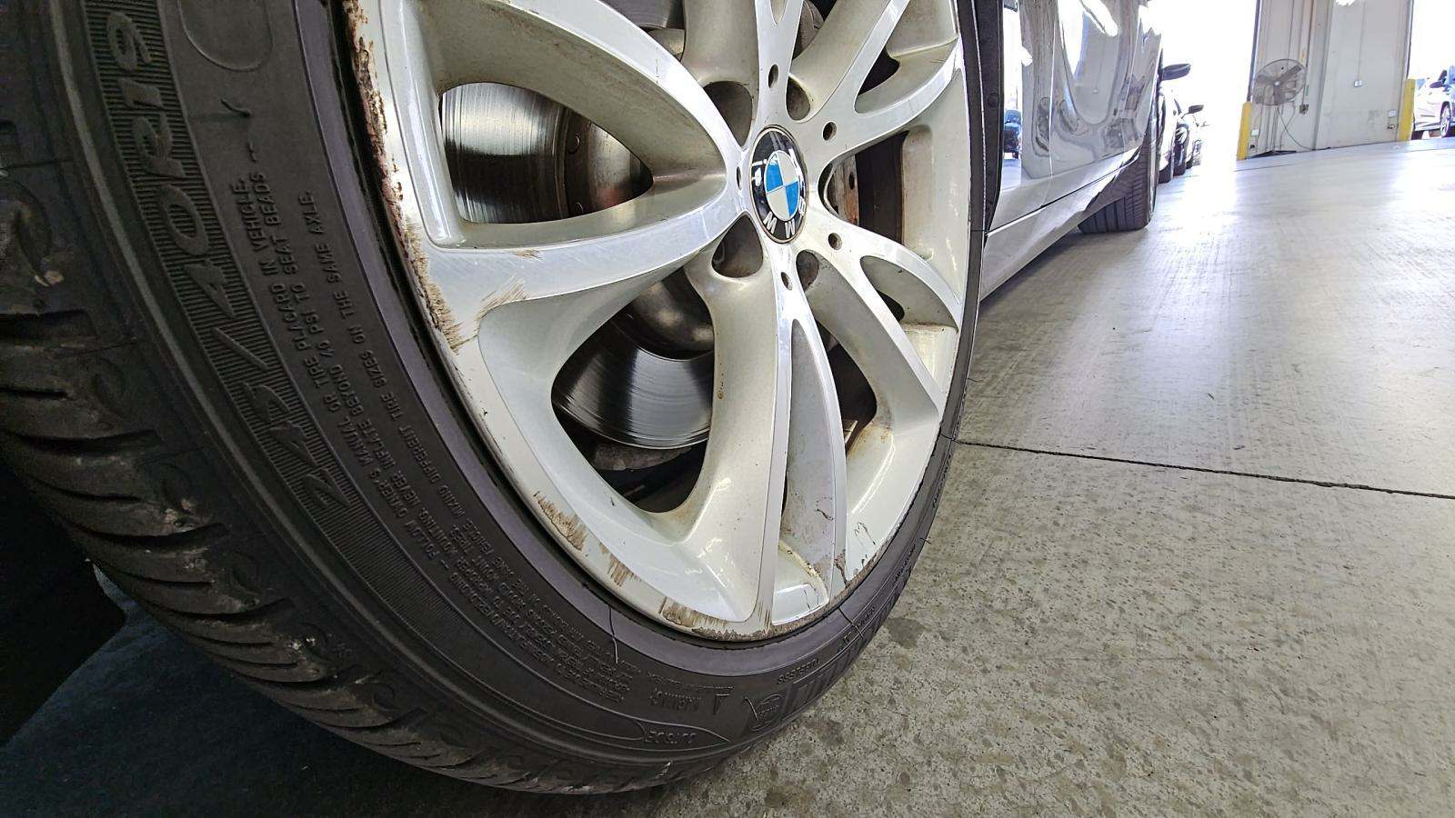 2013 BMW 6 Series 640i RWD