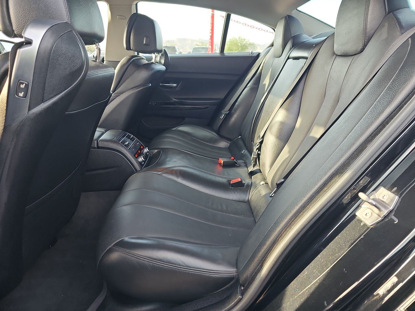 2013 BMW 6 Series 640i RWD