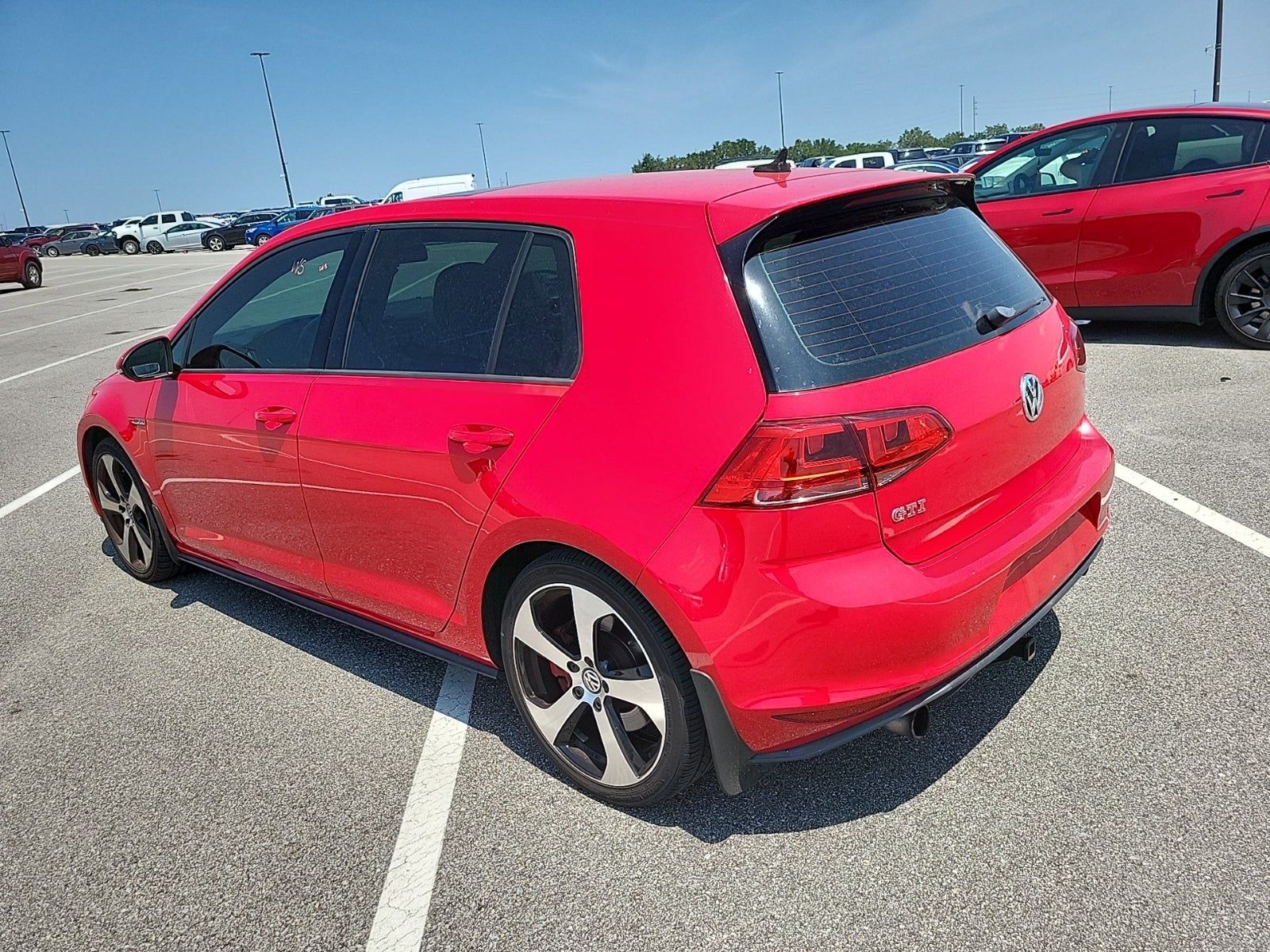 2016 Volkswagen Golf GTI 2.0T Autobahn FWD