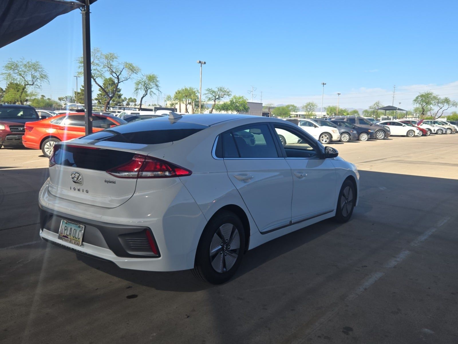2021 Hyundai Ioniq Hybrid SE FWD