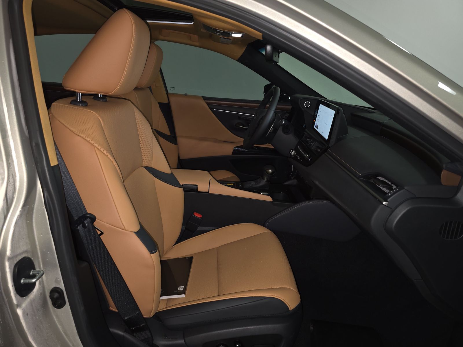 2025 Lexus ES ES 300h FWD