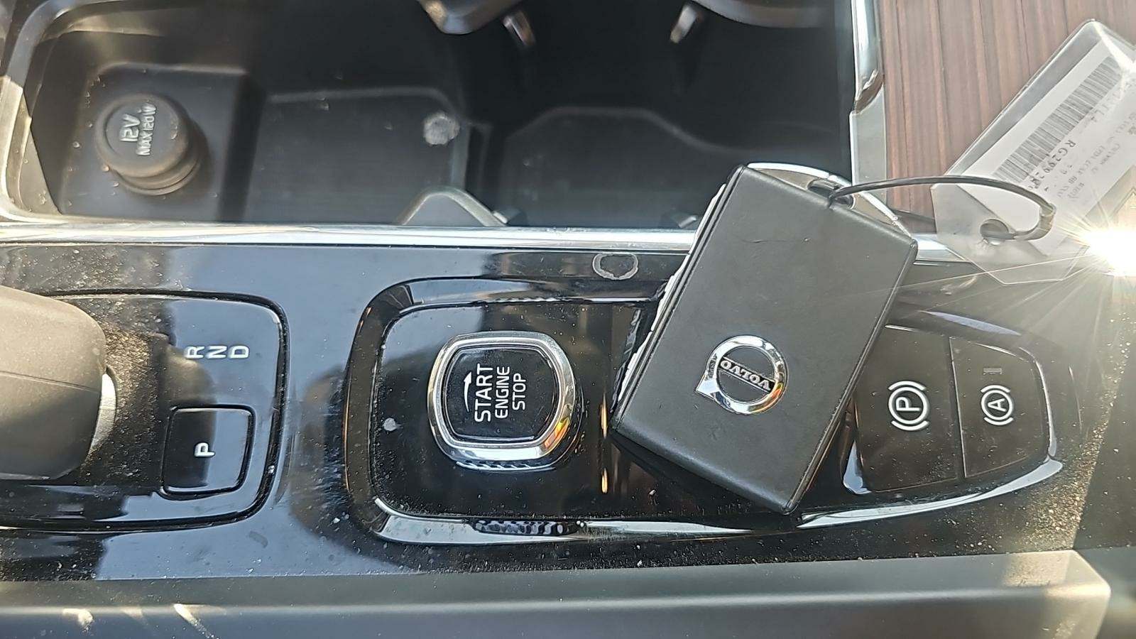 2024 Volvo S60 B5 Plus AWD