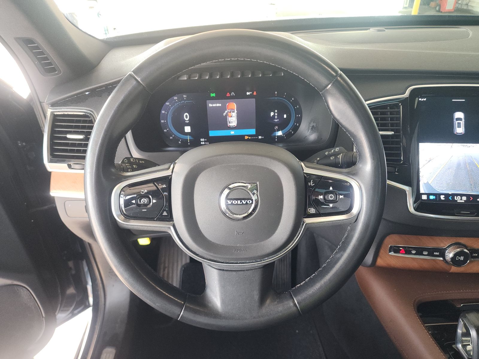 2023 Volvo XC90 B6 Plus AWD