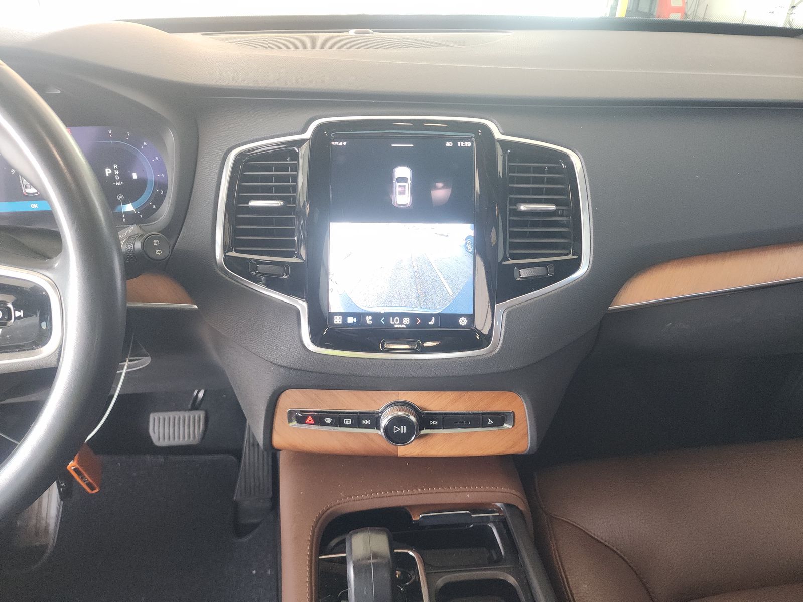 2023 Volvo XC90 B6 Plus AWD