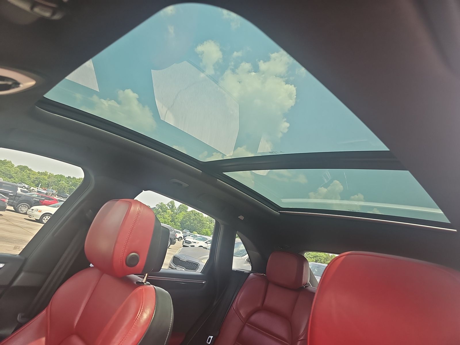 2017 Porsche Macan Base AWD