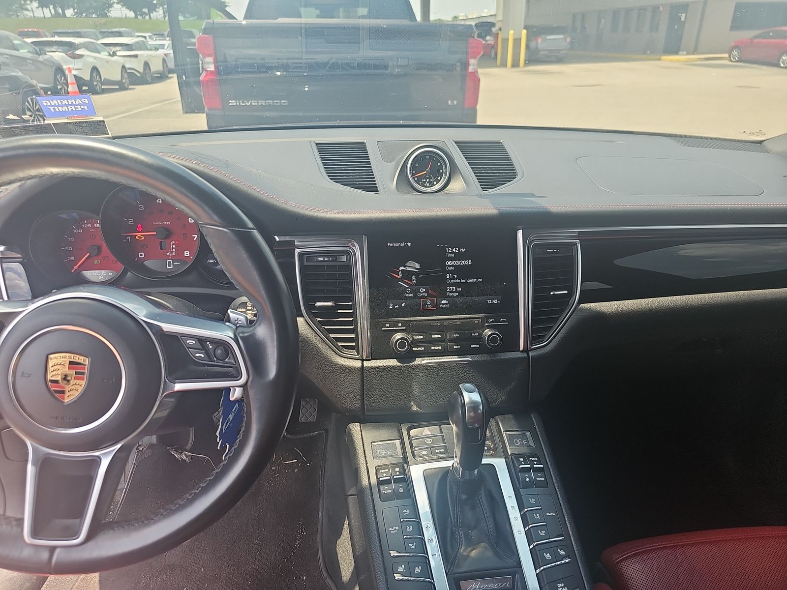 2017 Porsche Macan Base AWD