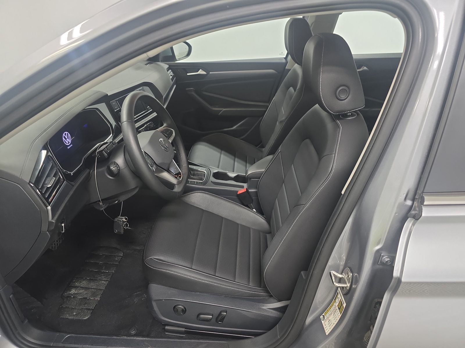 2024 Volkswagen Jetta 1.5T SE FWD