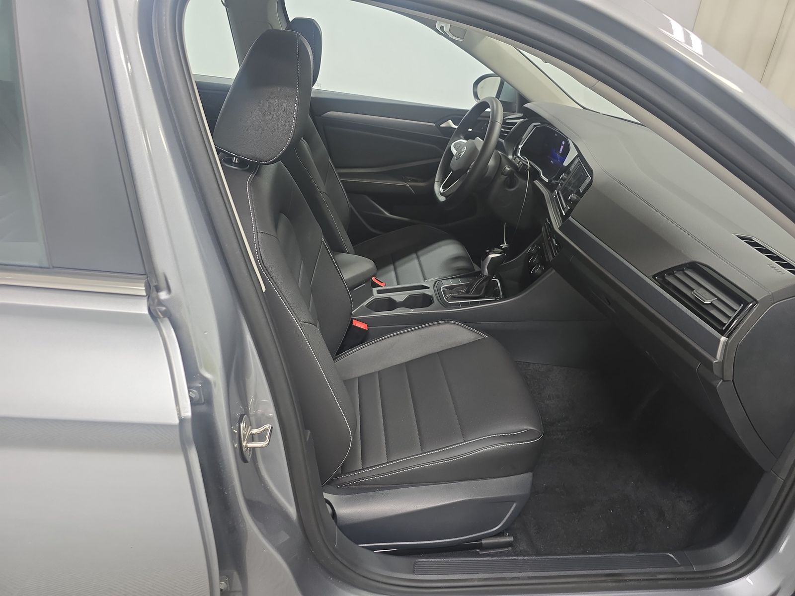 2024 Volkswagen Jetta 1.5T SE FWD