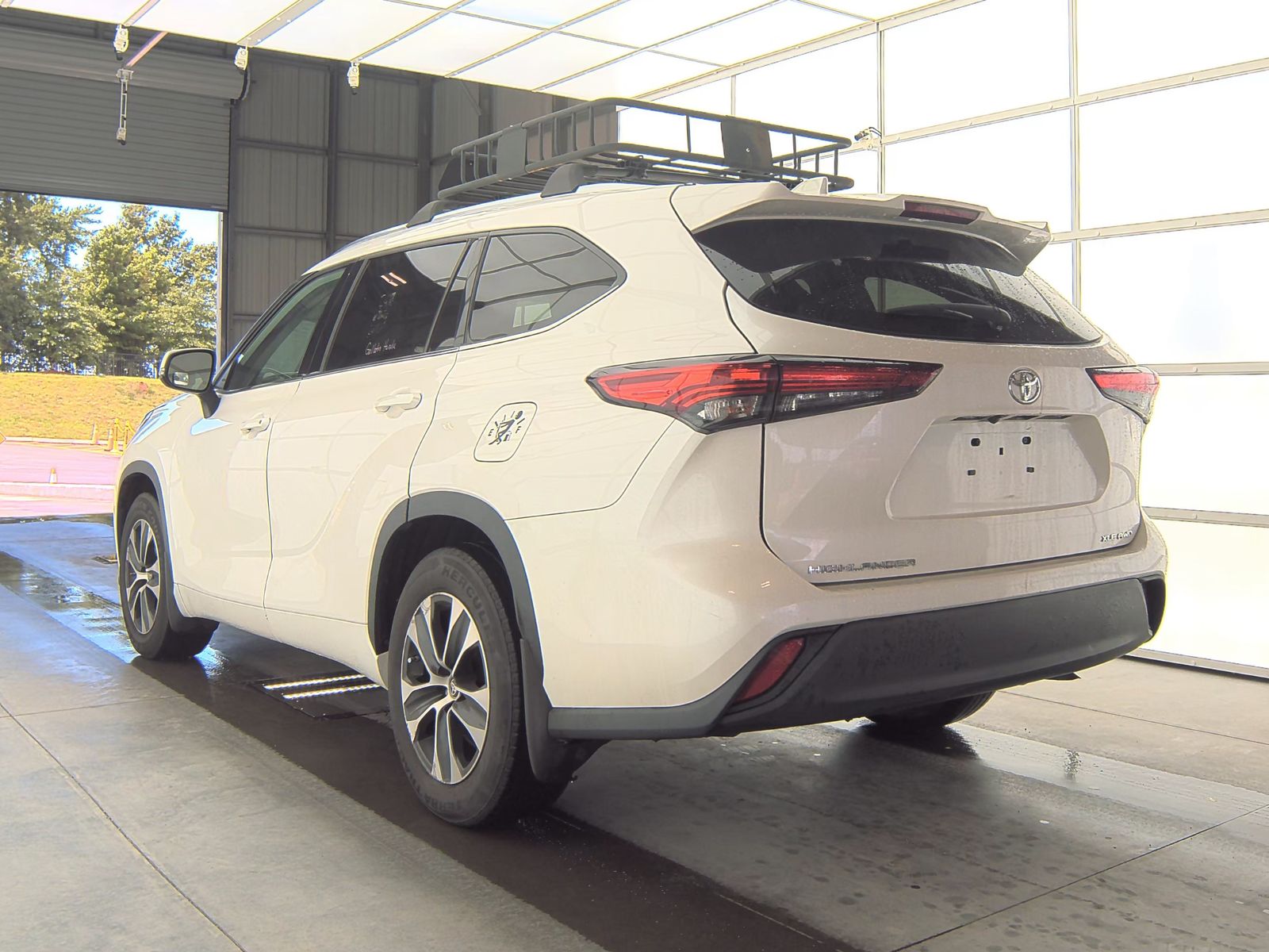 2021 Toyota Highlander XLE AWD