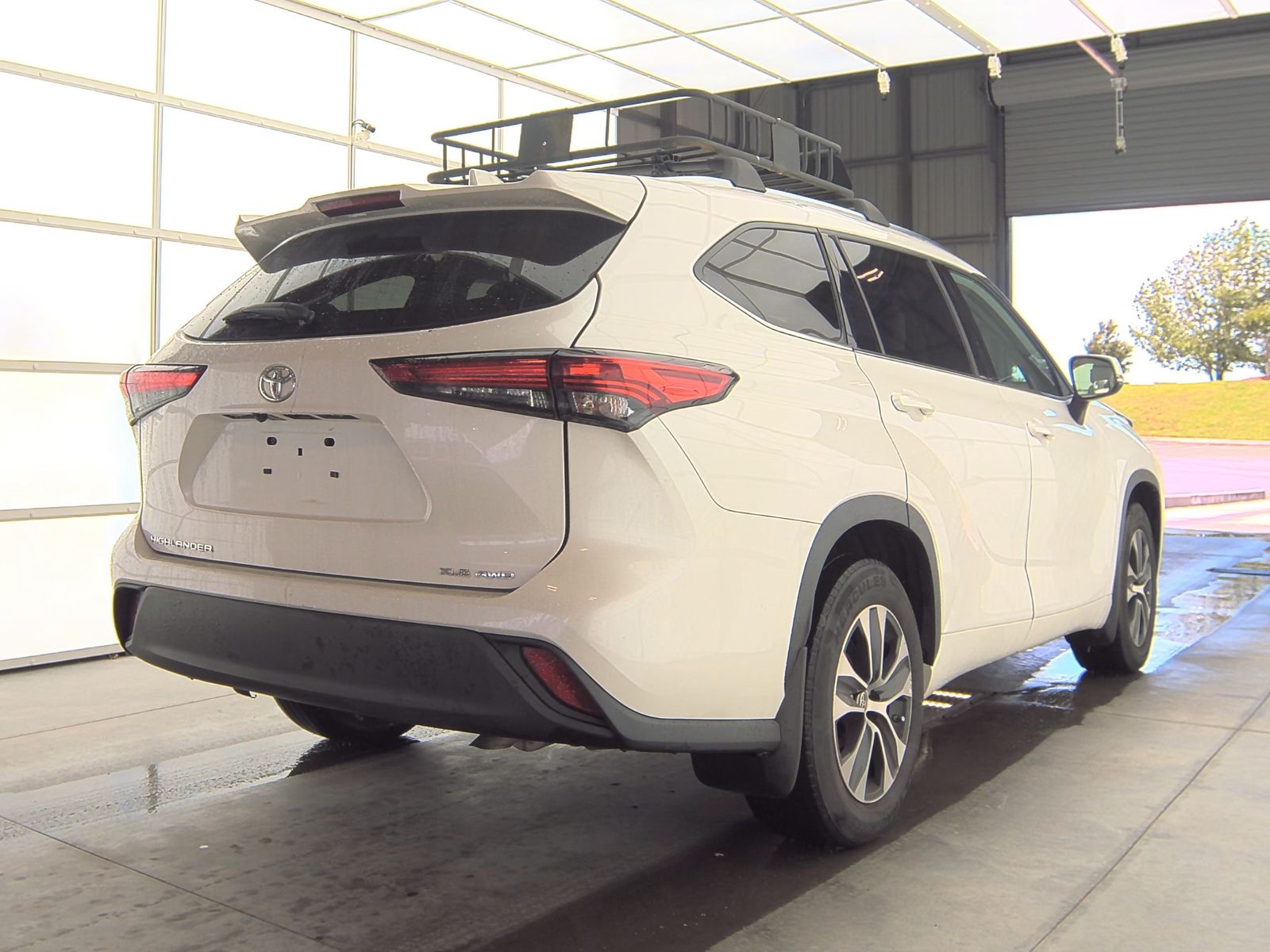 2021 Toyota Highlander XLE AWD