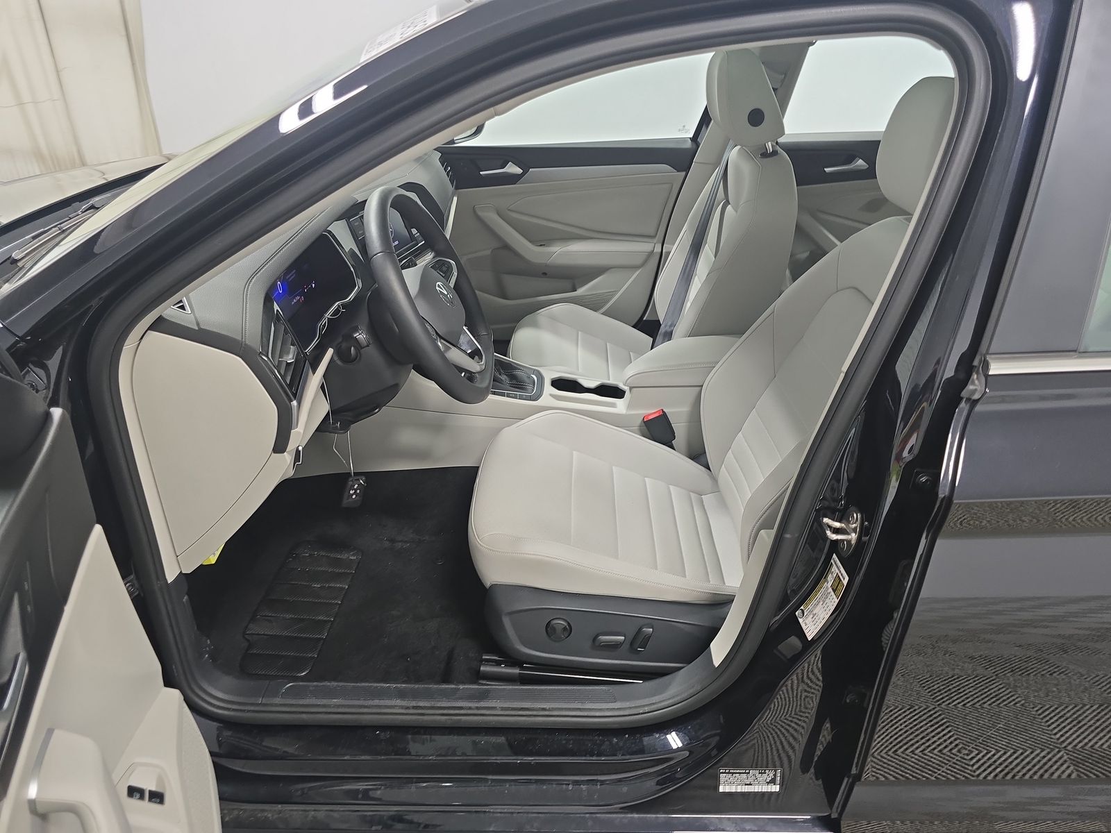 2024 Volkswagen Jetta 1.5T SE FWD