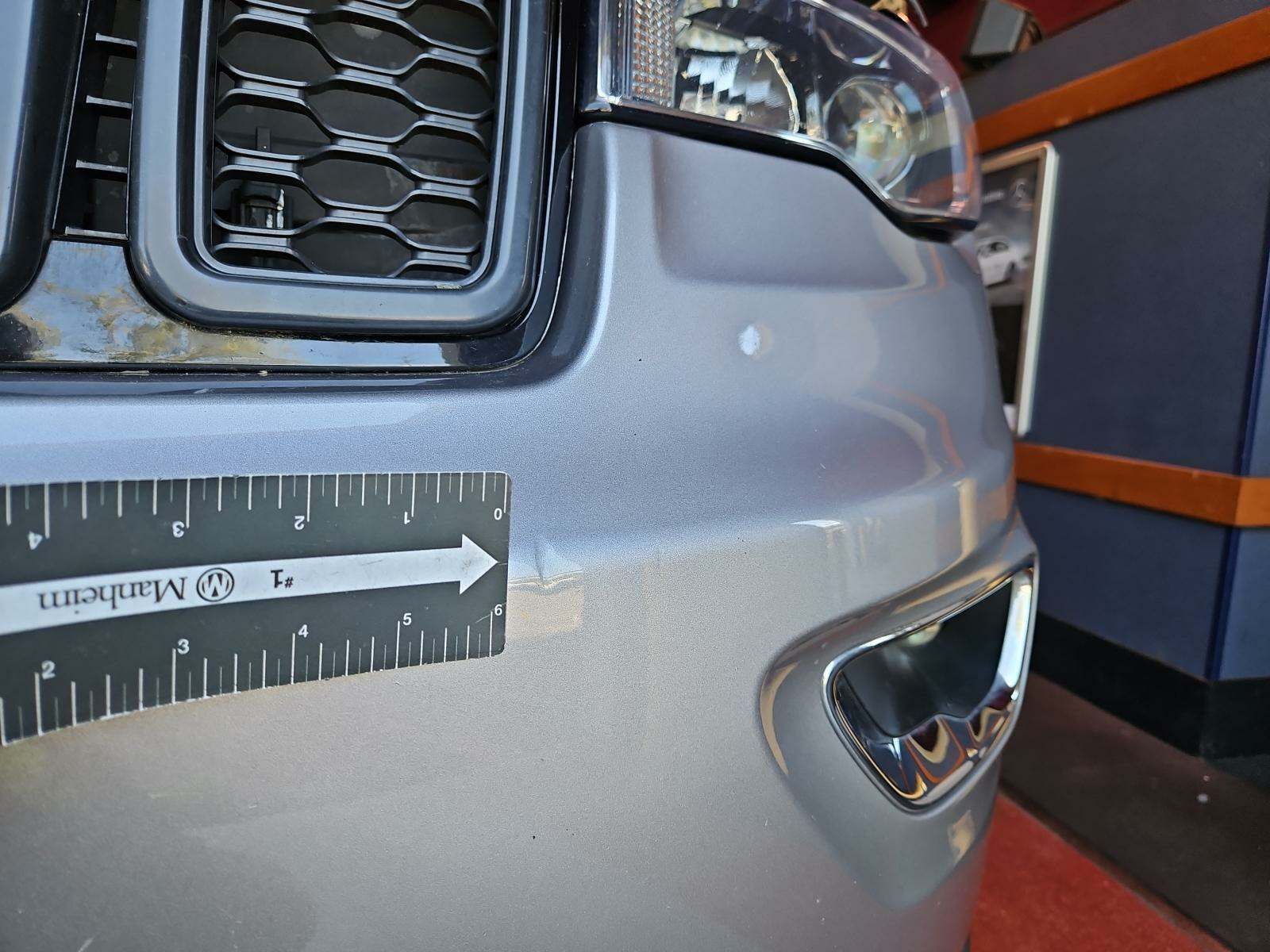 Jeep Grand Cherokee Laredo снимка Jeep Grand Cherokee Laredo