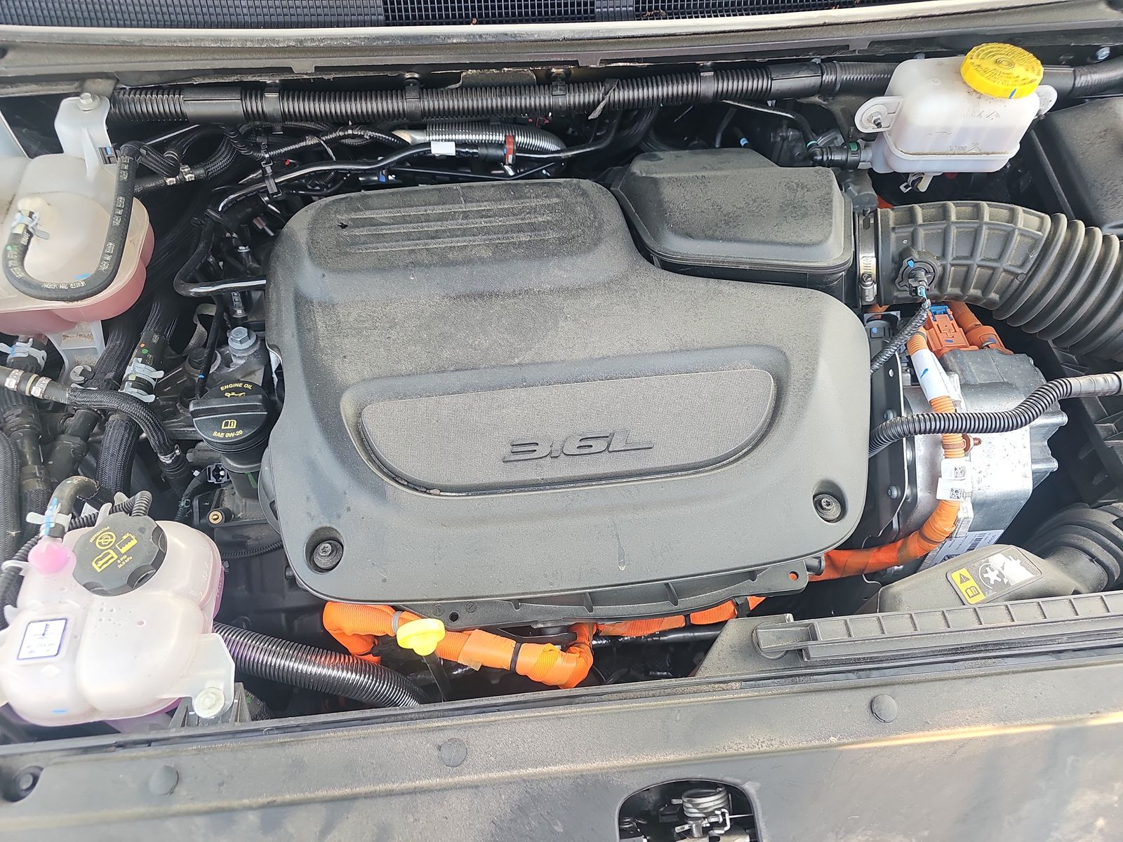 2024 Chrysler Pacifica Hybrid Pinnacle FWD
