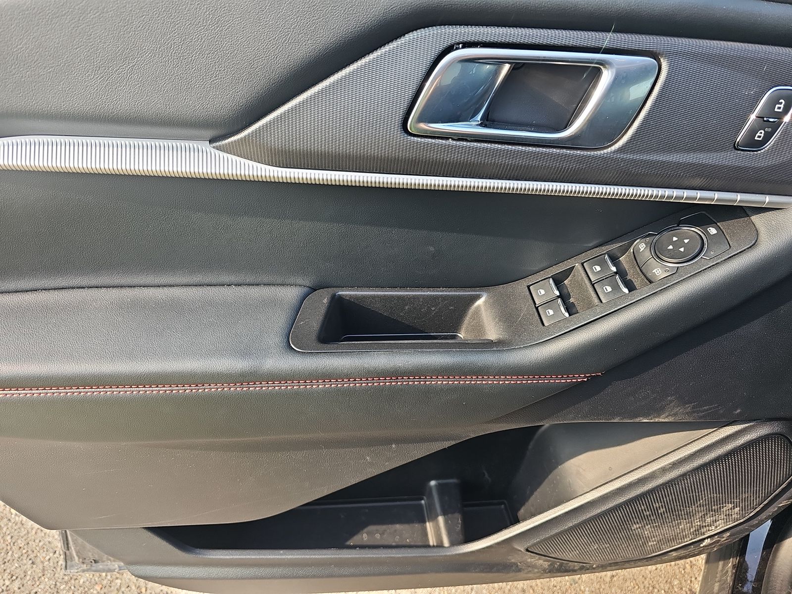 2025 Ford Explorer ST-Line AWD