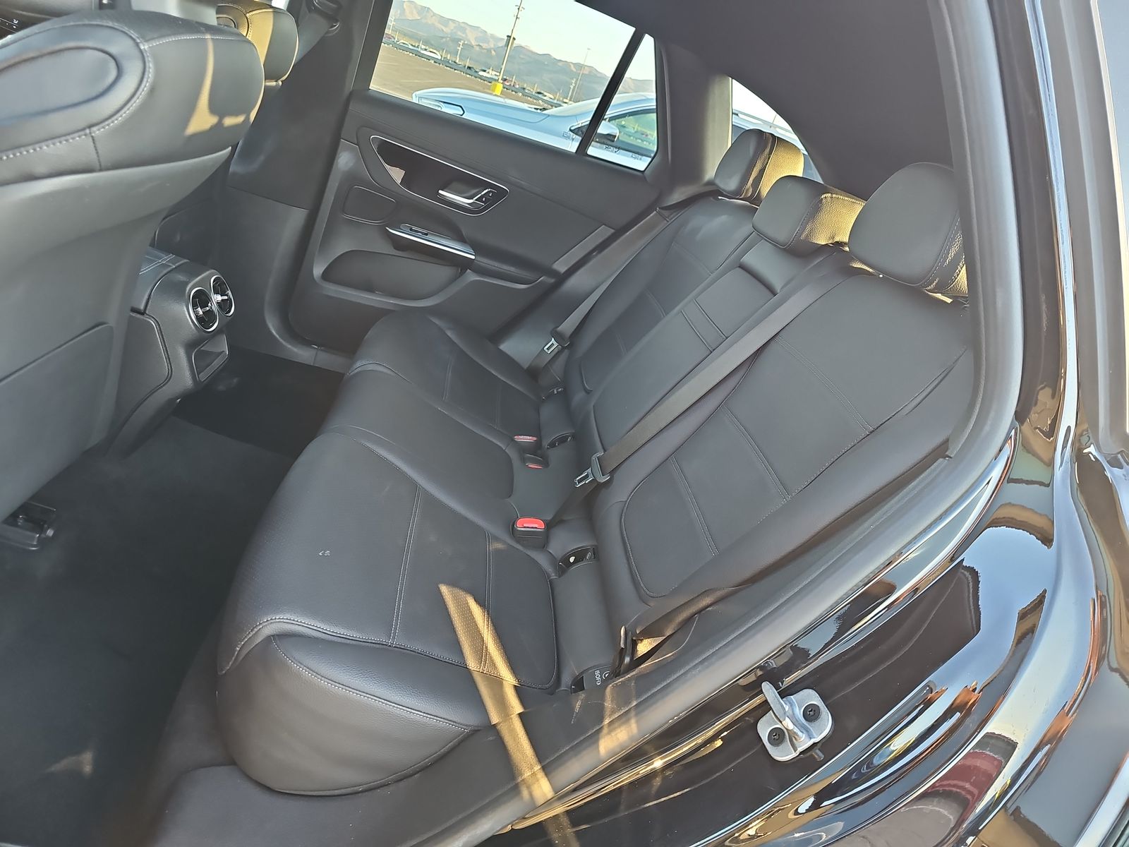 2024 Mercedes-Benz GLC GLC 300 AWD