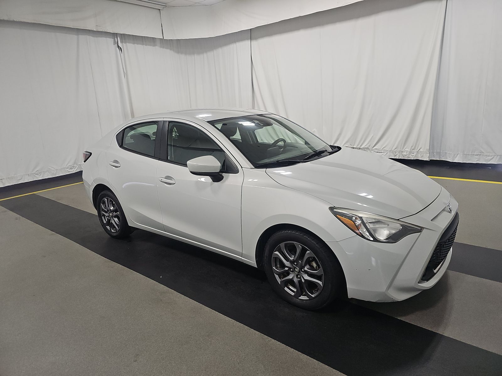 2019 Toyota Yaris LE FWD