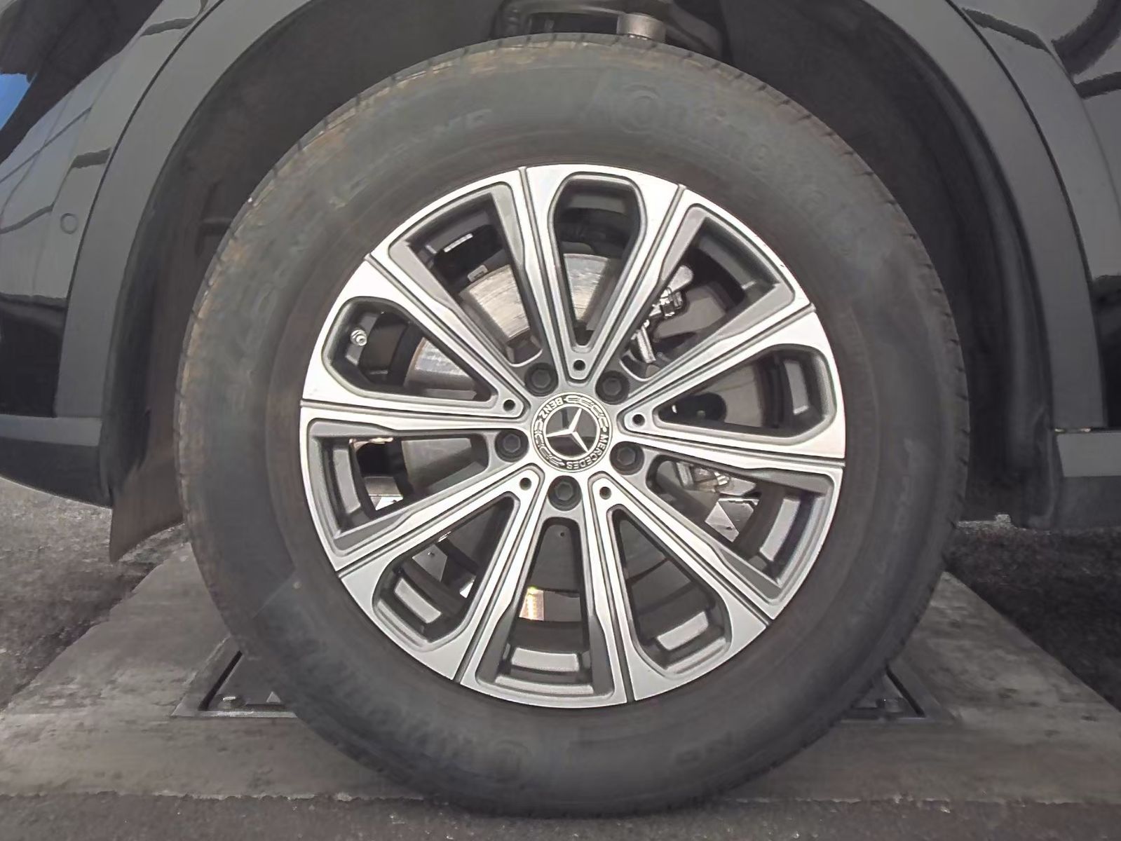 2024 Mercedes-Benz GLC GLC 300 AWD