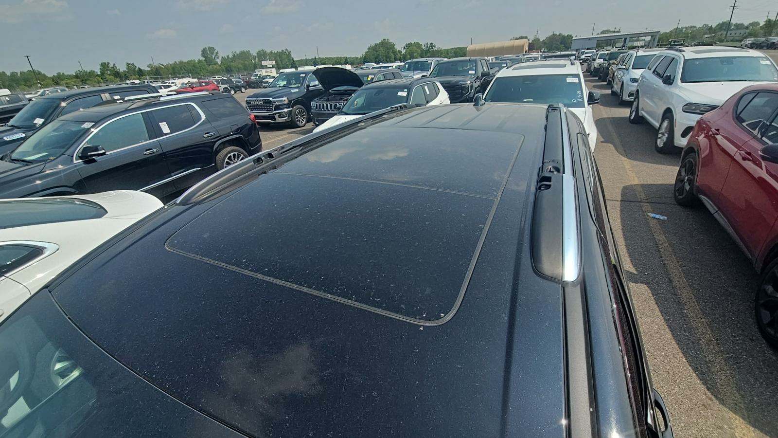 2024 Chrysler Pacifica Hybrid Pinnacle FWD