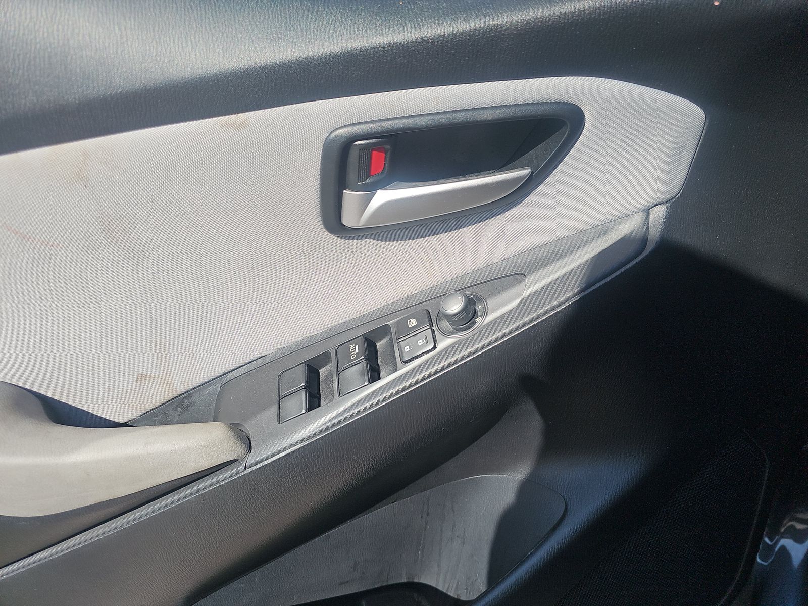 2019 Toyota Yaris LE FWD