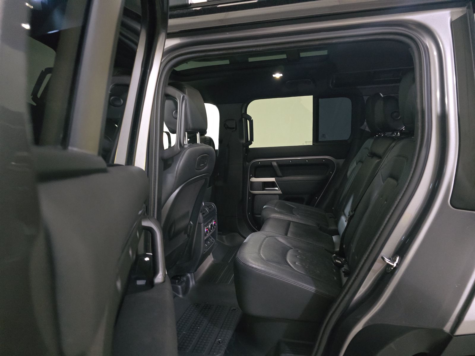 2022 Land Rover Defender 110 S AWD