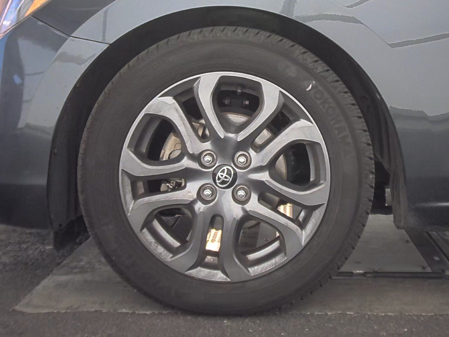 2019 Toyota Yaris LE FWD