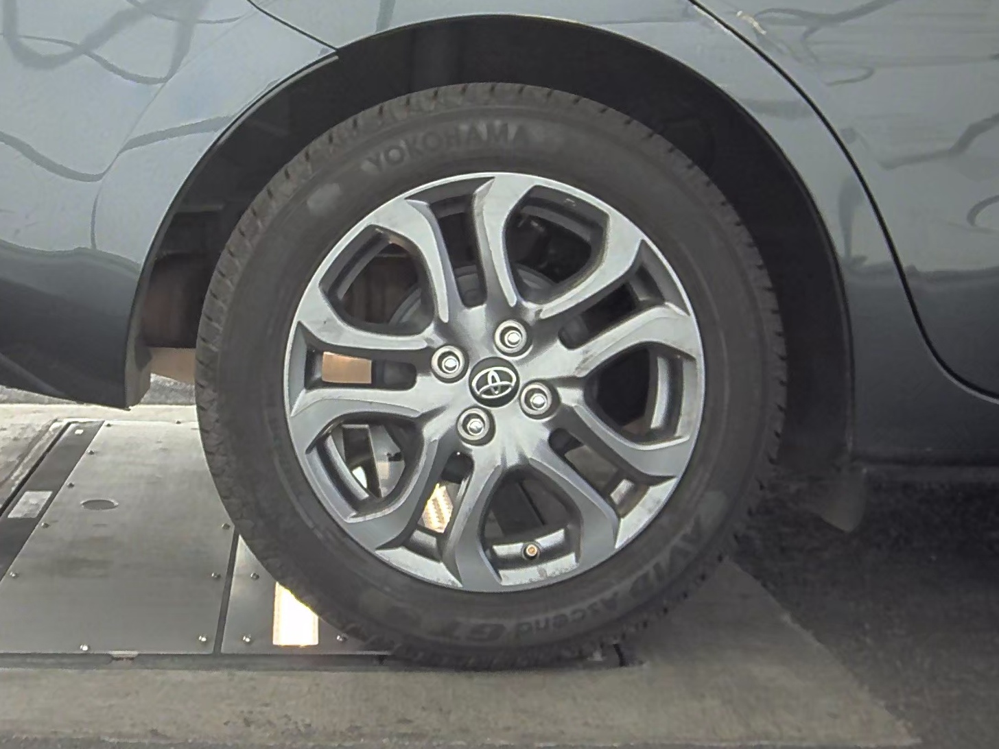 2019 Toyota Yaris LE FWD