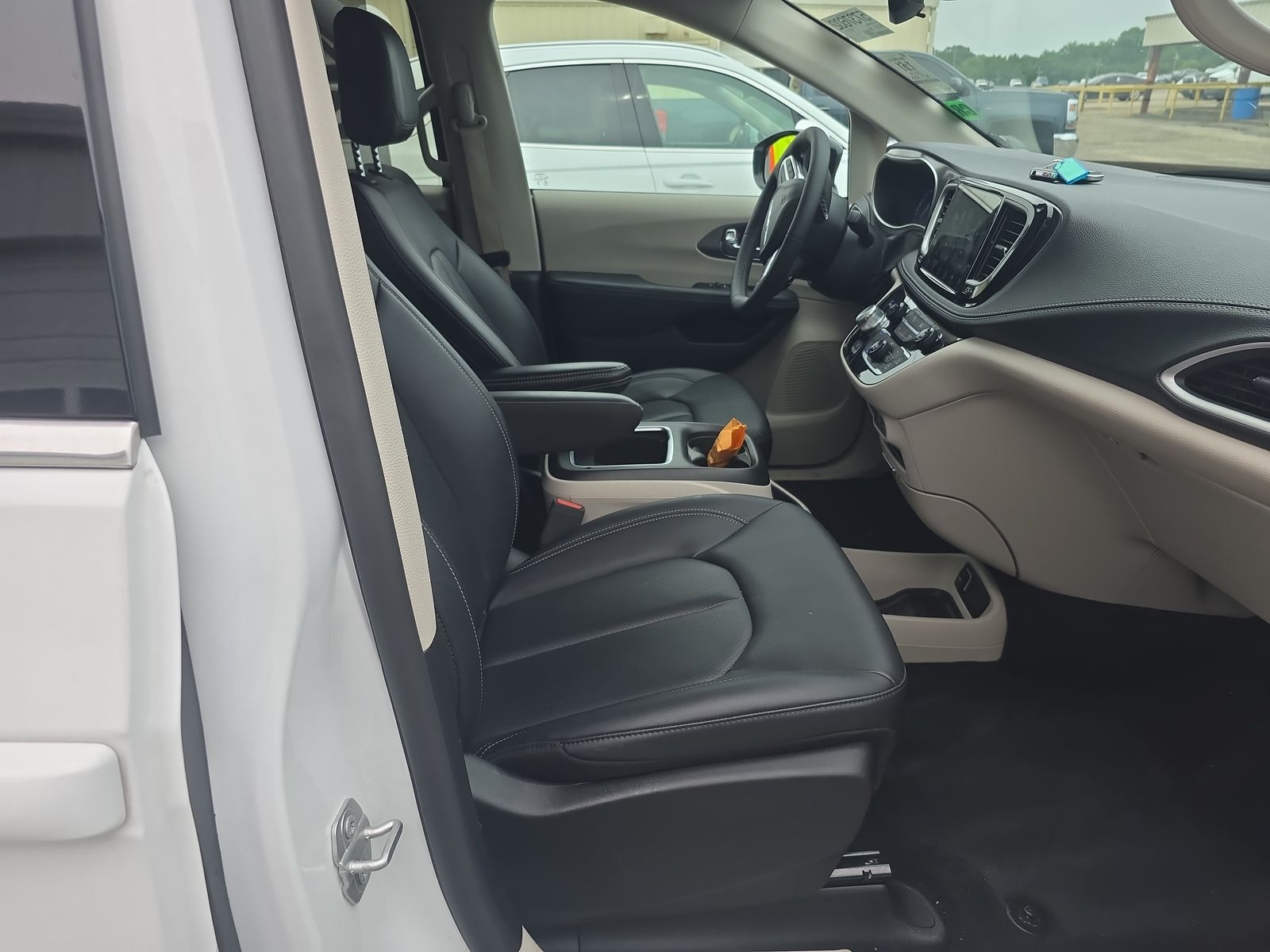 2024 Chrysler Pacifica Touring L FWD