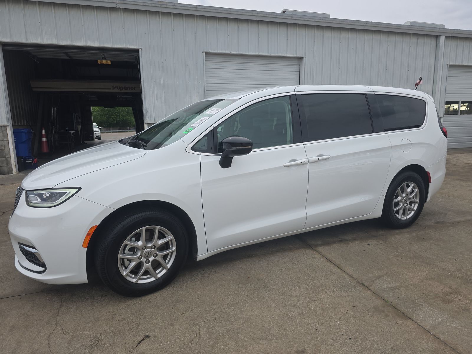 2024 Chrysler Pacifica Touring L FWD