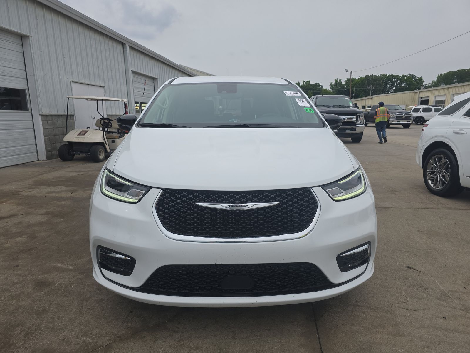 2024 Chrysler Pacifica Touring L FWD