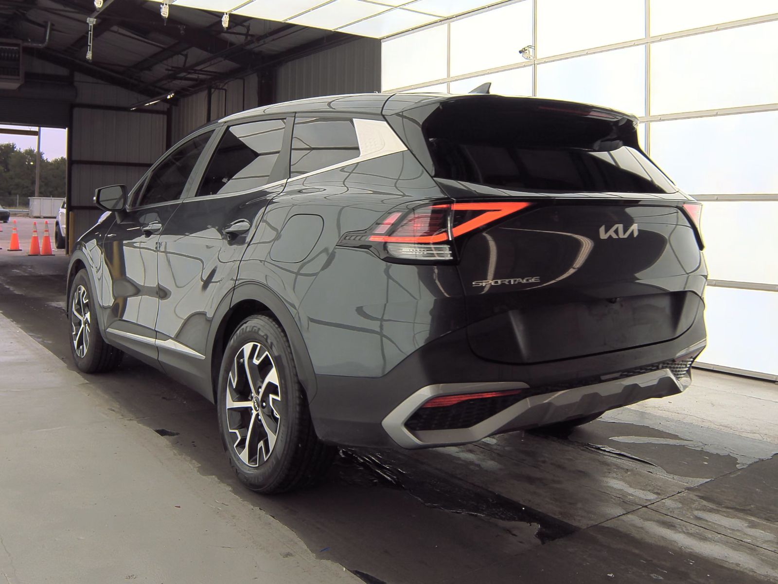 2023 Kia Sportage EX FWD