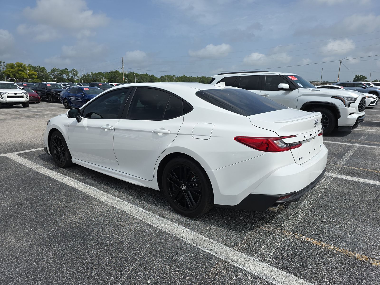 2025 Toyota Camry SE FWD
