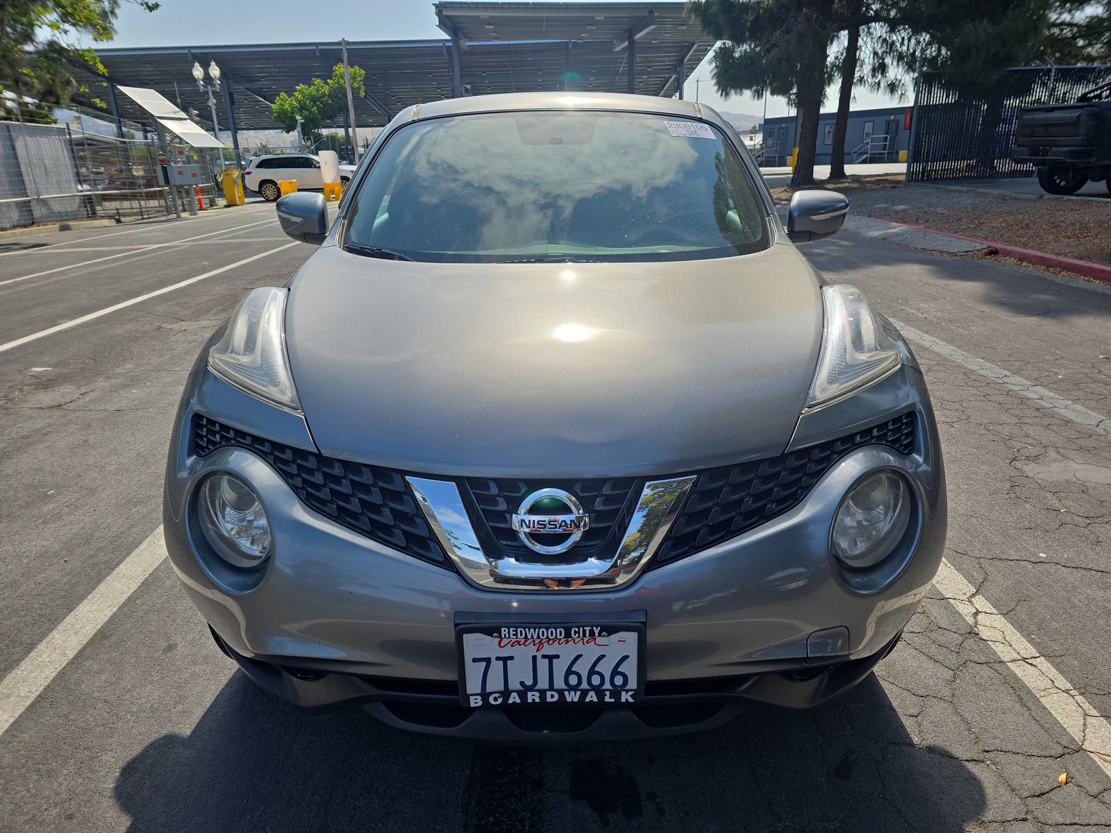 2016 Nissan JUKE S FWD