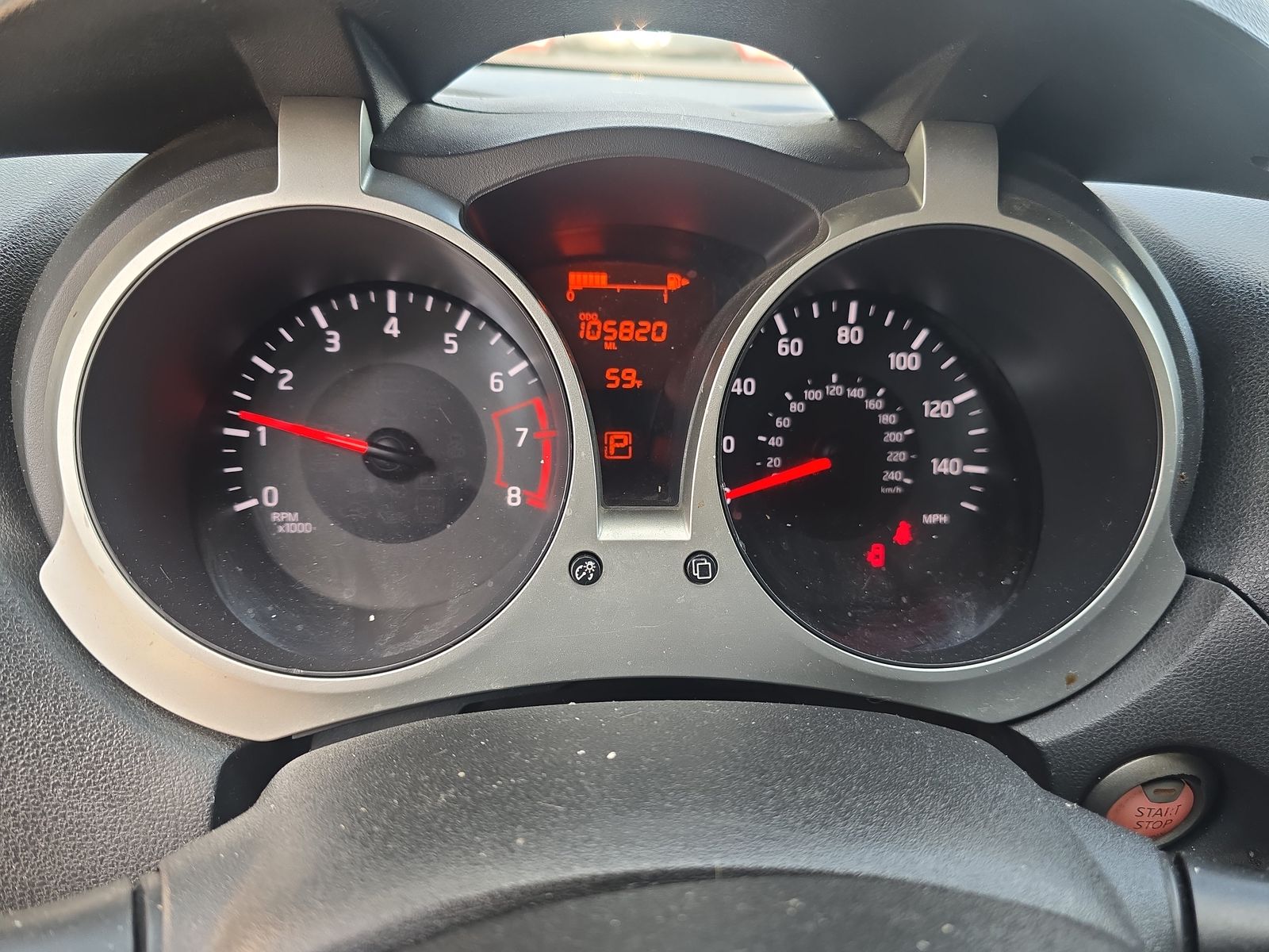 2016 Nissan JUKE S FWD