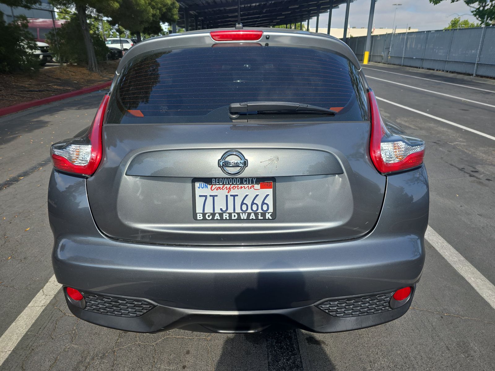 2016 Nissan JUKE S FWD