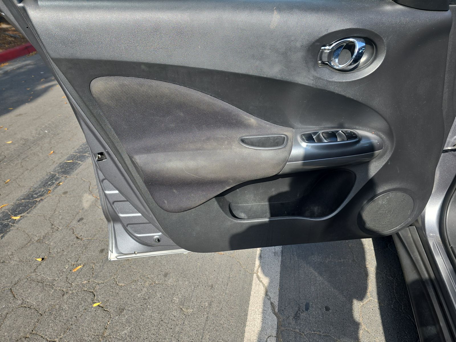 2016 Nissan JUKE S FWD