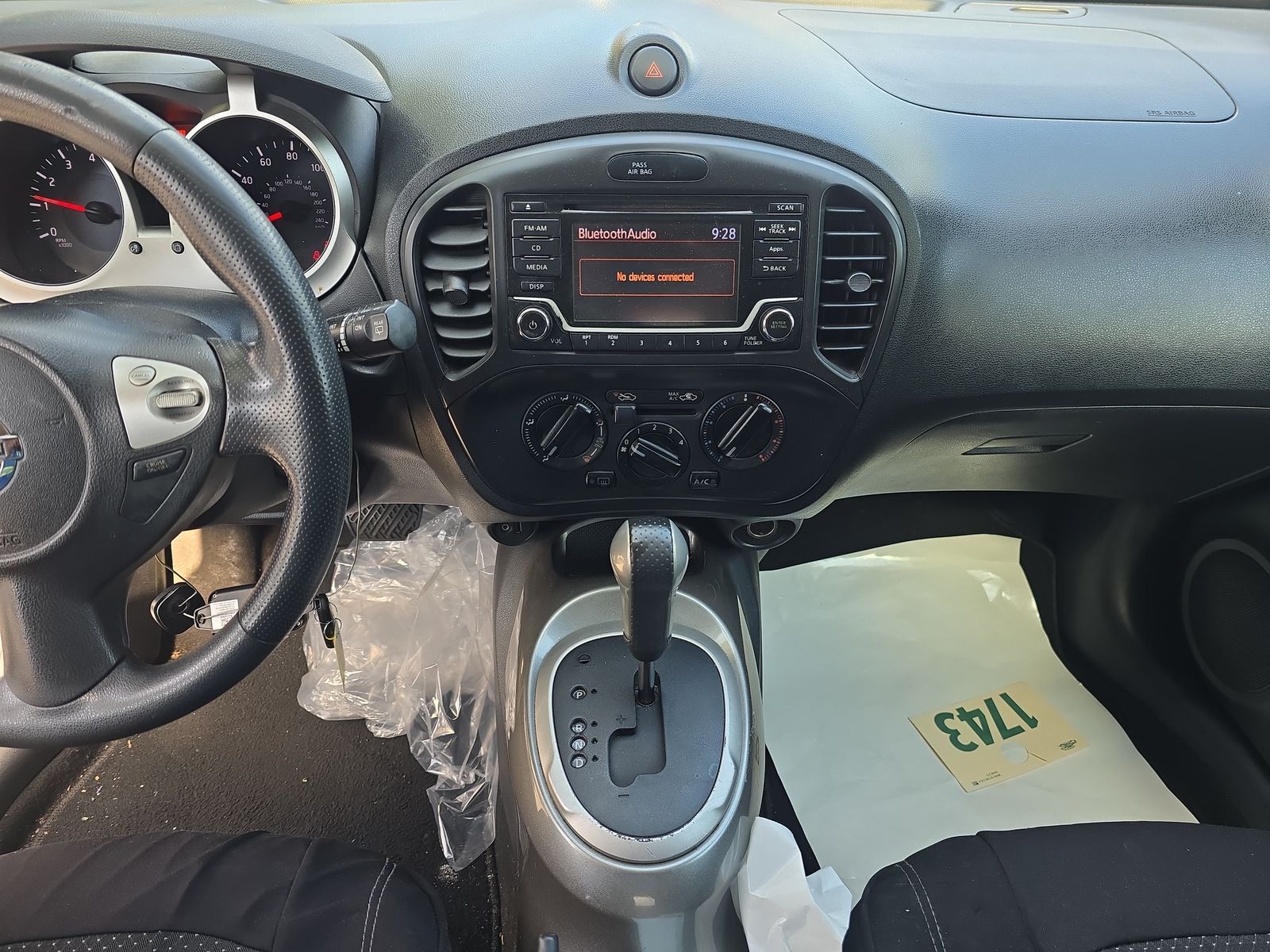 2016 Nissan JUKE S FWD