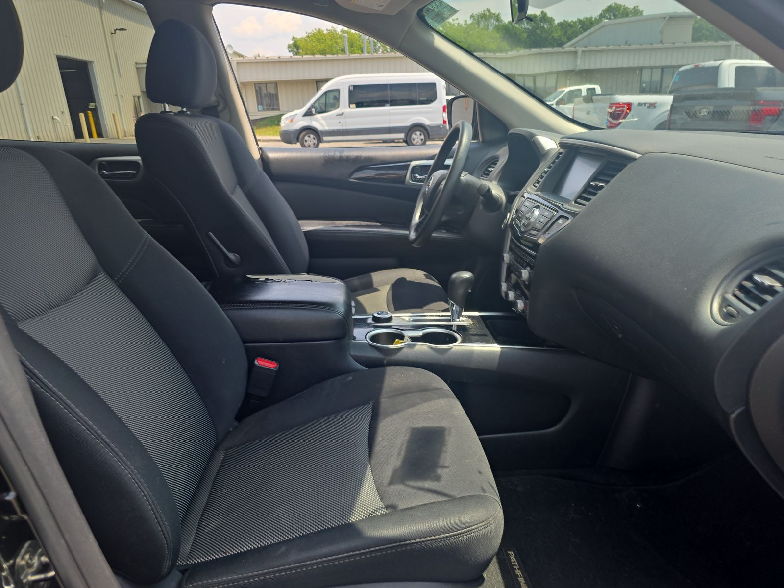 2019 Nissan Pathfinder S AWD