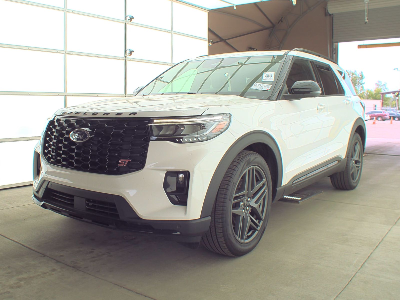2025 Ford Explorer ST AWD