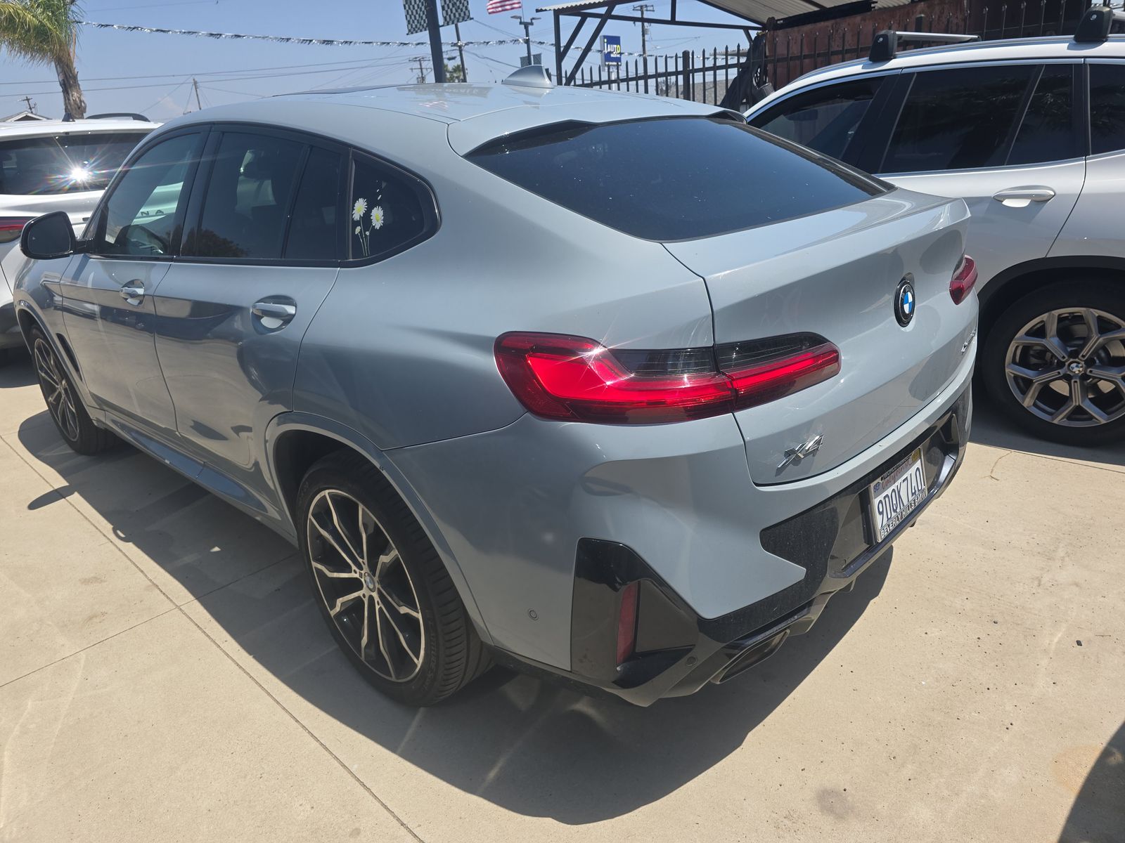 2023 BMW X4 xDrive30i AWD