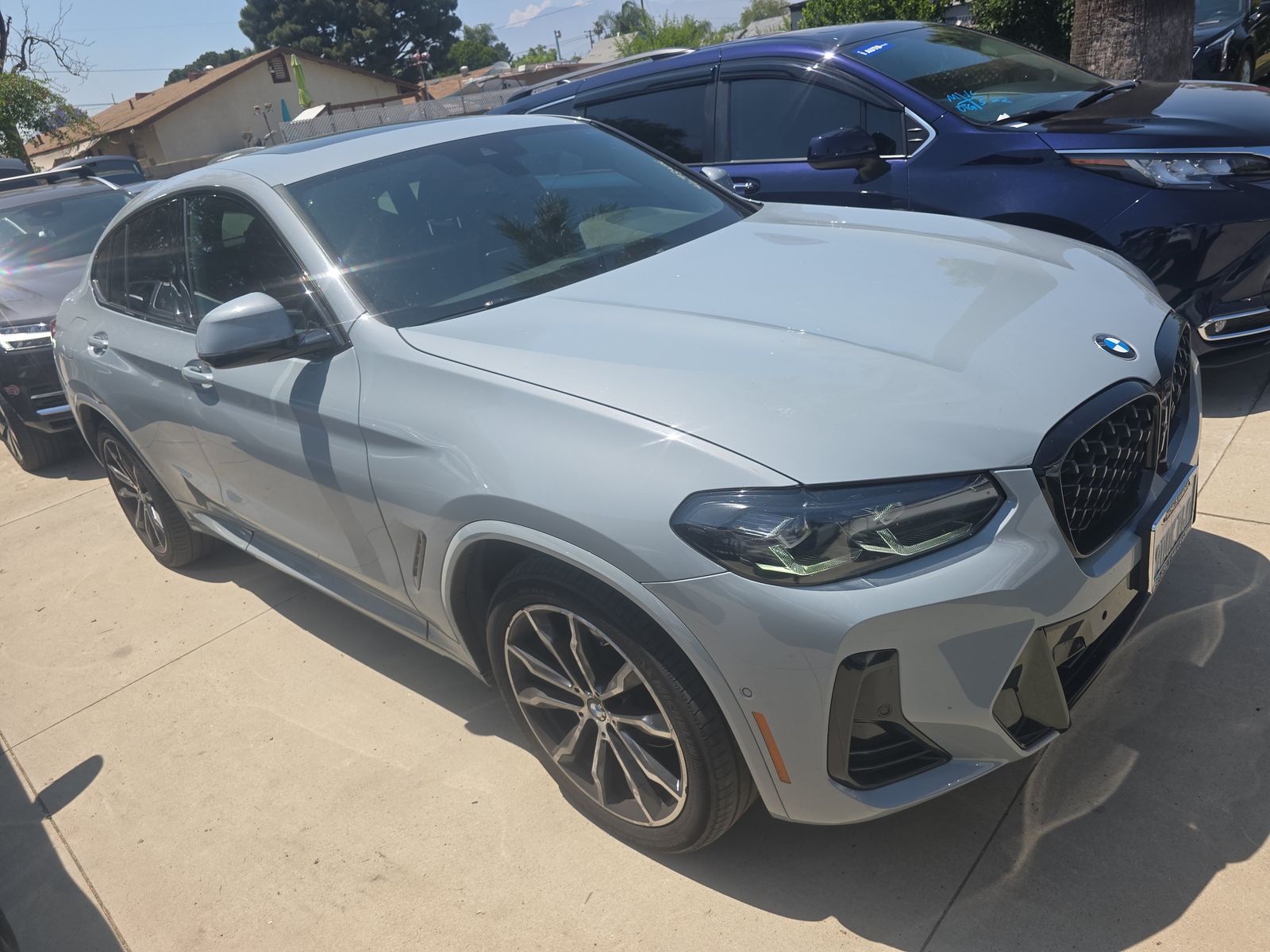 2023 BMW X4 xDrive30i AWD
