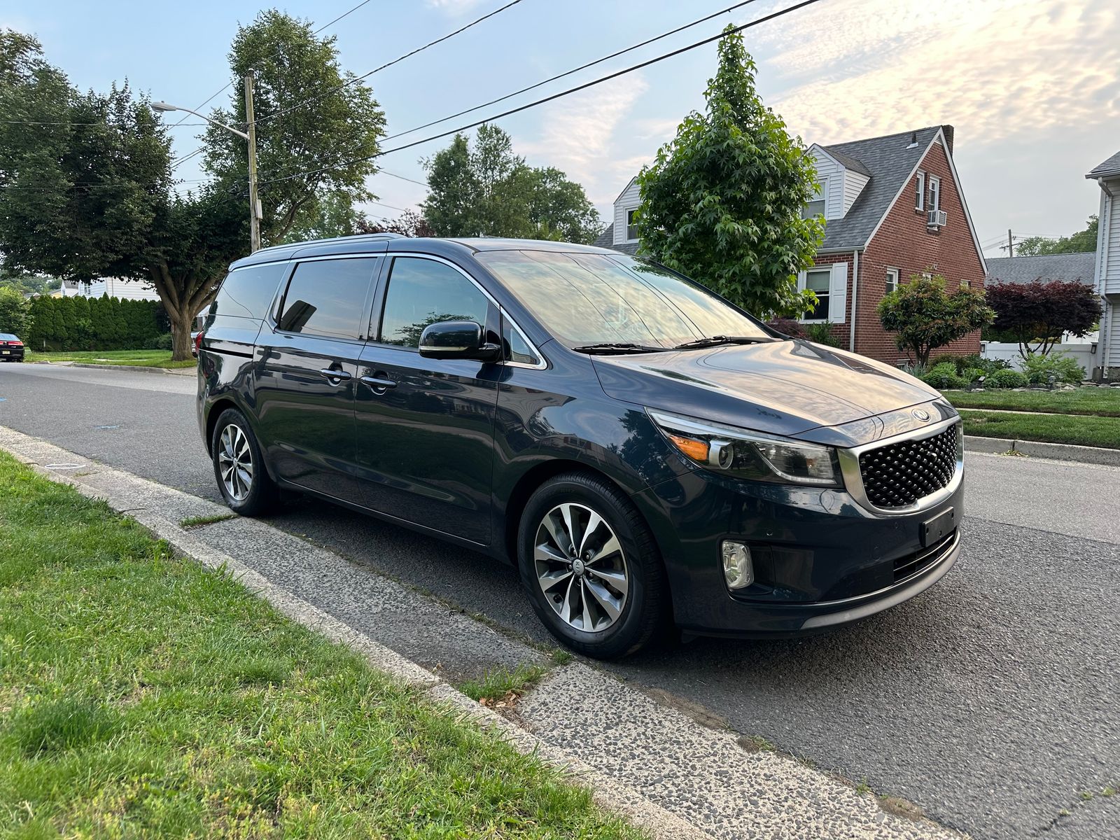 2016 Kia Sedona SX FWD