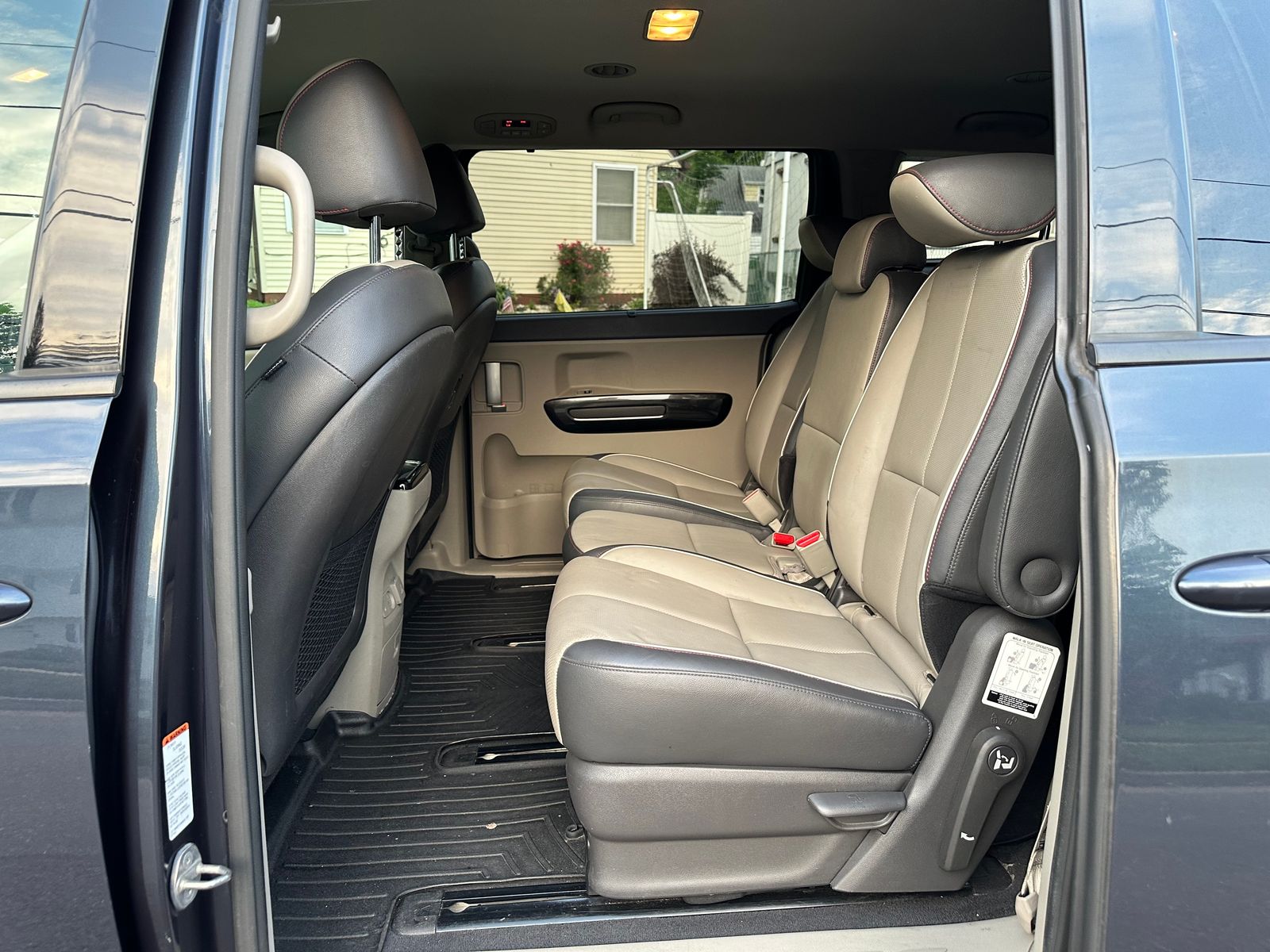 2016 Kia Sedona SX FWD
