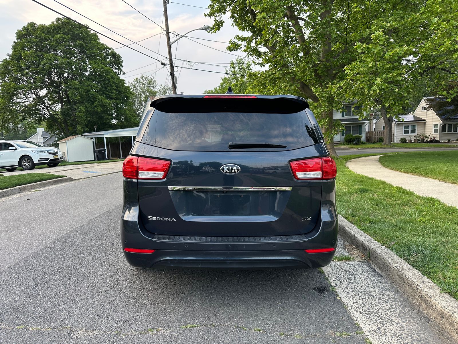 2016 Kia Sedona SX FWD
