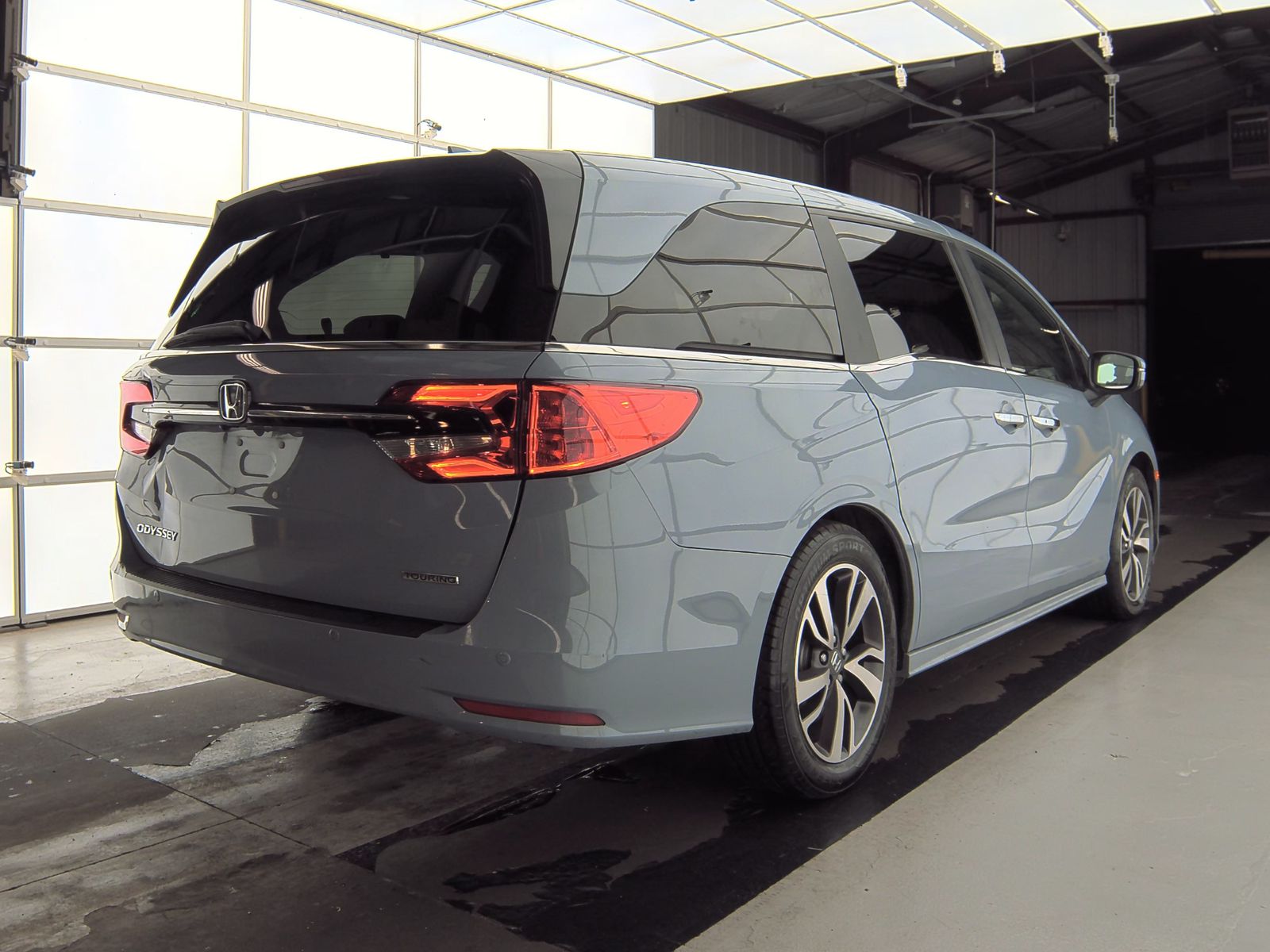 2024 Honda Odyssey Touring FWD