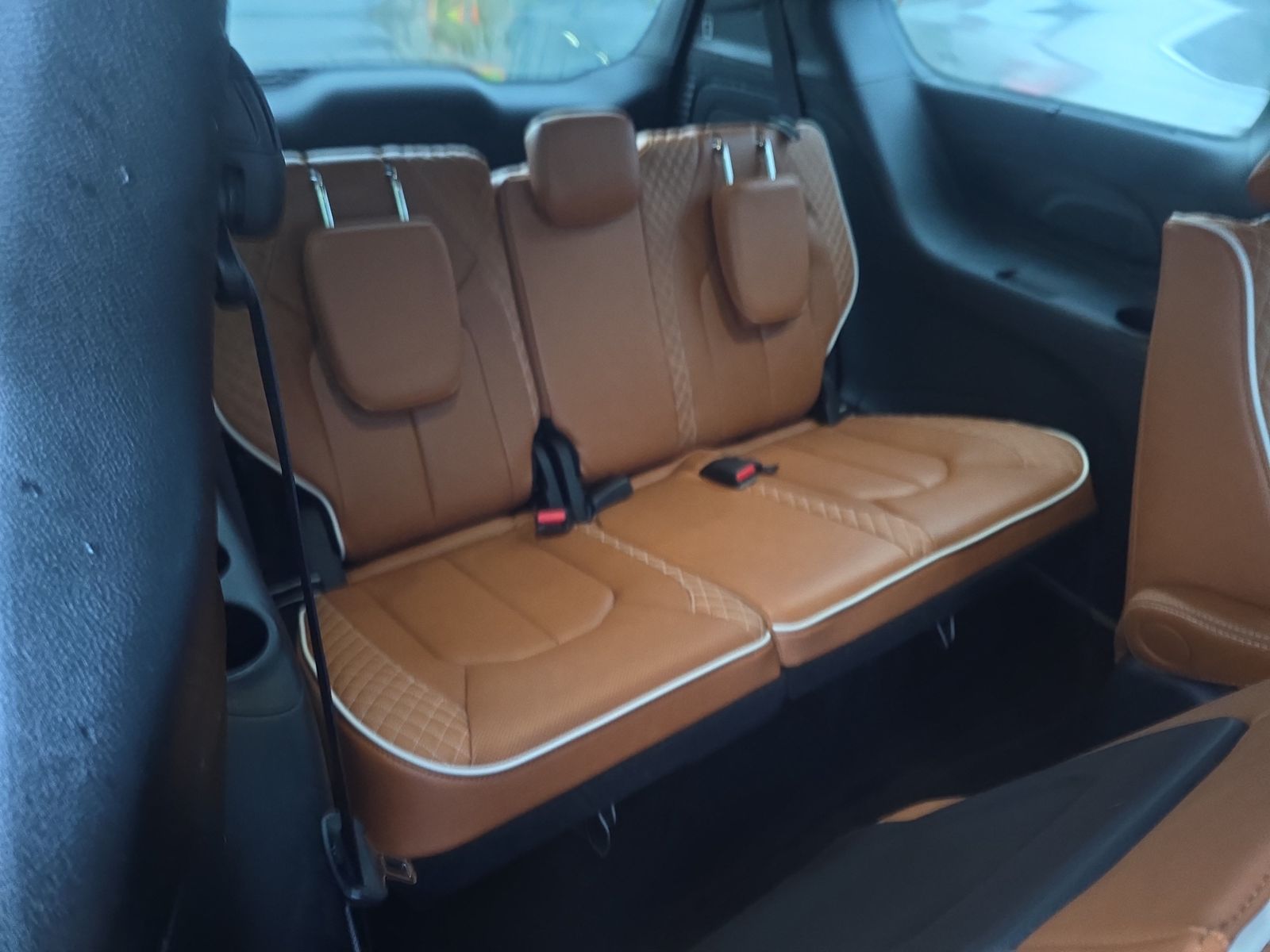 2024 Chrysler Pacifica Hybrid Pinnacle FWD